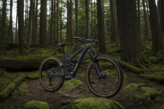 Trek introduces affordable alloy Fuel EXe e-MTBs | off-road.cc