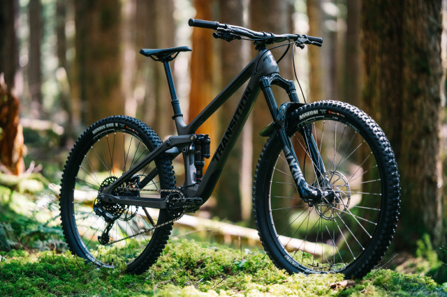 Transition introduce the all new 2020 carbon Sentinel | off-road.cc