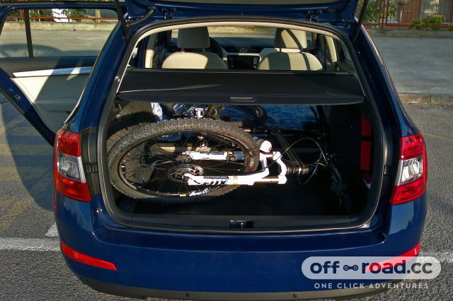 Estate car internal online bike rack