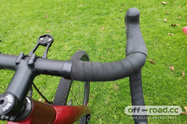 Review: Mt Zoom Ultralight 750mm Carbon Flat Bar