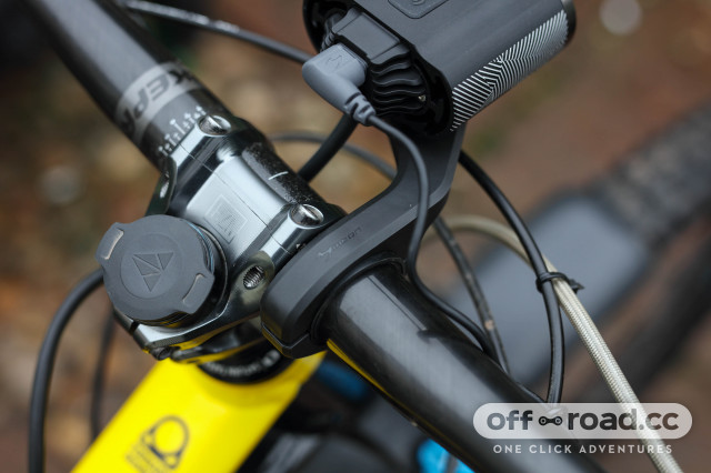 Moon Canopus front light review | off-road.cc