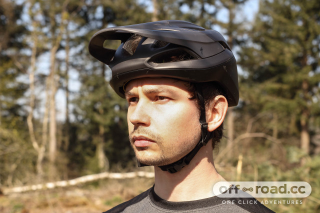 samenwerken Rijpen helemaal Specialized Camber helmet review | off-road.cc