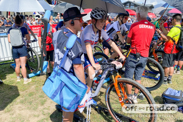 2022 Uci mtb world champs - behind the scenes mechanics-04.jpg