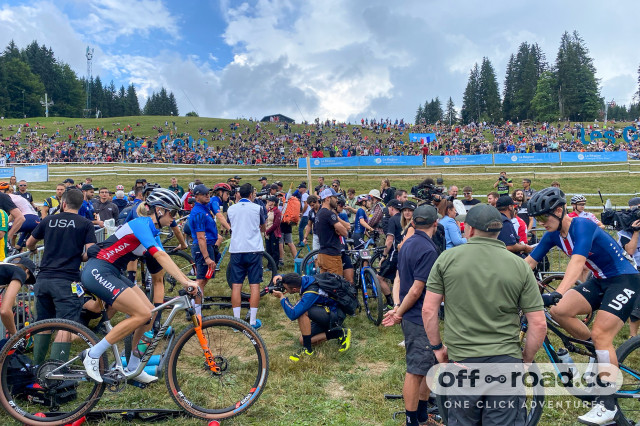 2022 Uci mtb world champs - behind the scenes mechanics-06.jpg