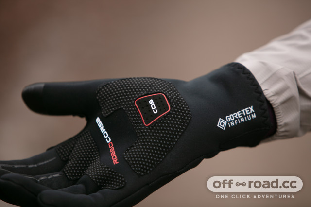 Le test des gants vélo hiver Castelli Perfetto Max - Velotech