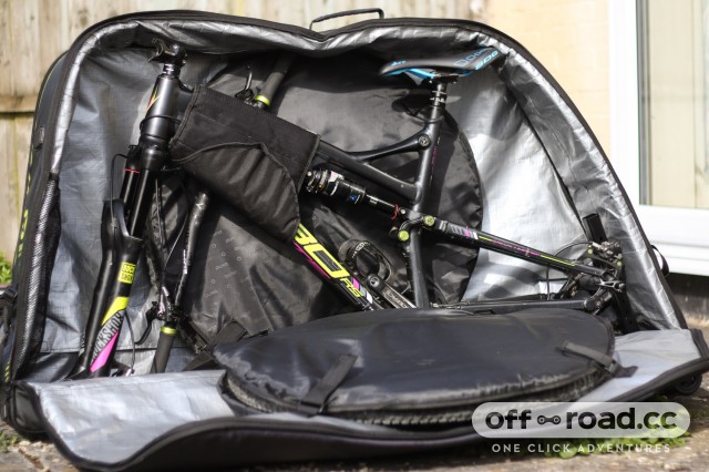 biknd jetpack bike bag