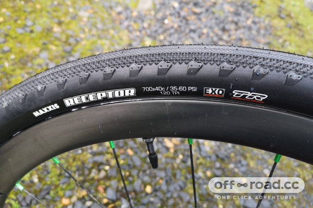 25mm gravel tyres