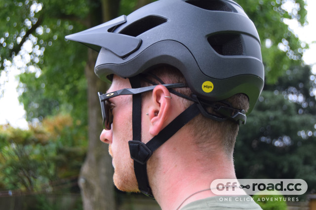 Giant roost helmet on sale