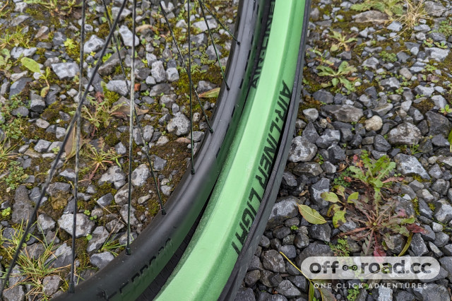 Review: Vittoria's 50g Air-Liner Light Promises Run-Flat Protection For XC  & Trail - Pinkbike