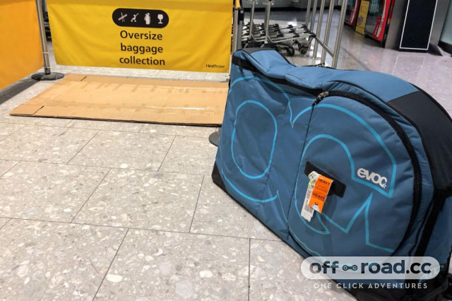 evoc-bike-travel-bag-and-stand-airport-2.jpeg