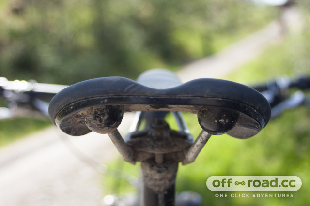 Fabric Scoop Elite Shallow saddle review | off-road.cc