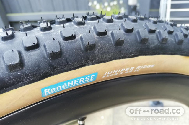 Gravel discount tires 650b