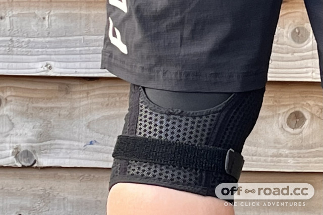 Tsg knee best sale pads mtb