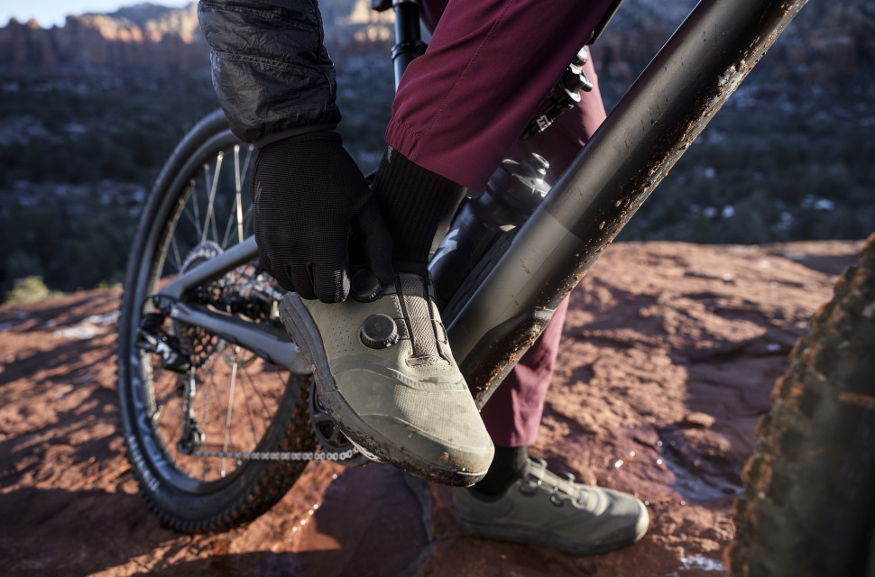 Bike store ride shoes