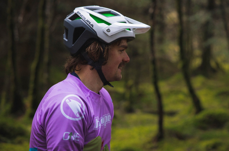 endura 500 helmet