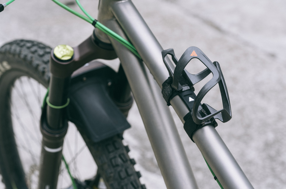 Strap on sale bottle cage