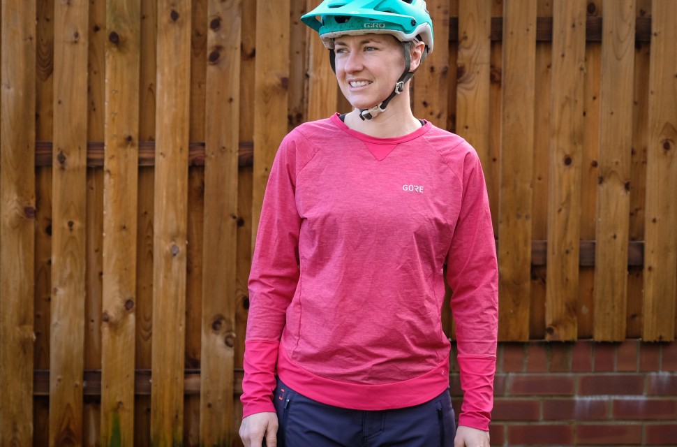 Download GORE C5 Women's Trail Long Sleeve Jersey review | off-road.cc