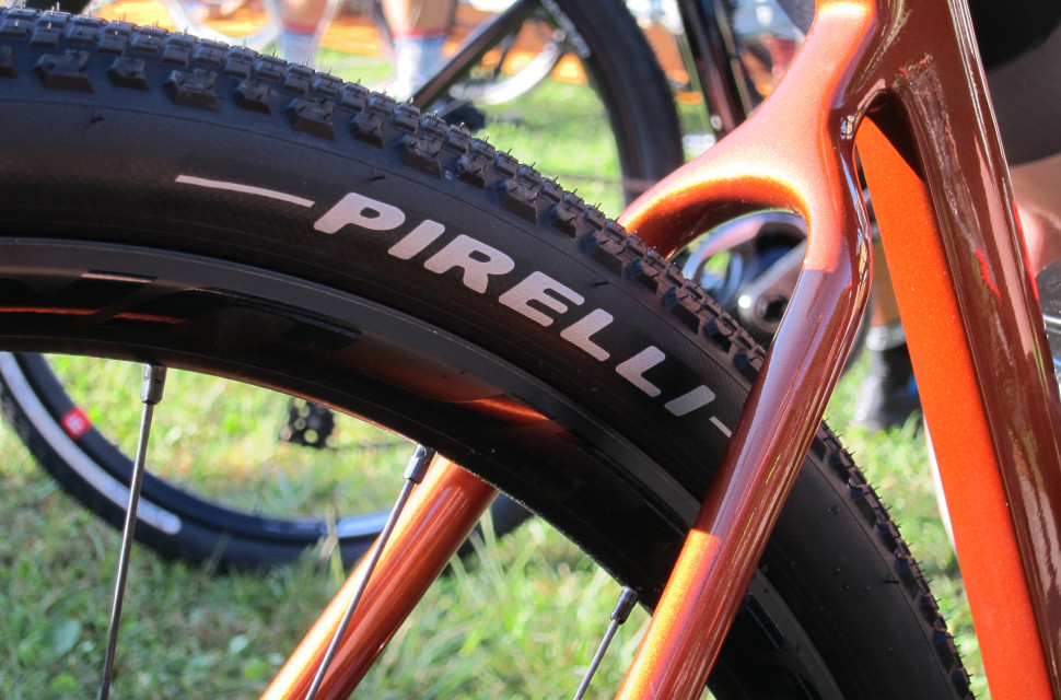 pirelli cinturato cycle tyres