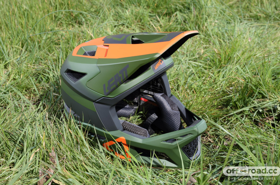 leatt dbx 4.0 full face helmet