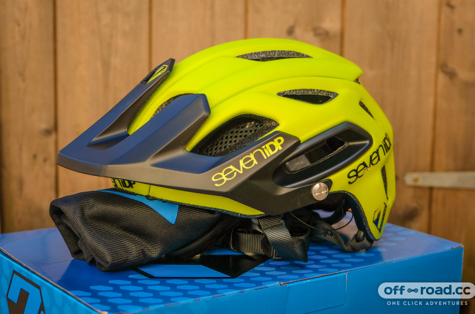 Blue Black Details about   7 Protection 7iDP M2 BOA Dirt Jump Bike Helmet MTB BMX Skate 