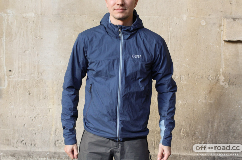 volwassen foto Bende Gore H5 Gore Windstopper Insulated Hooded Jacket review | off-road.cc