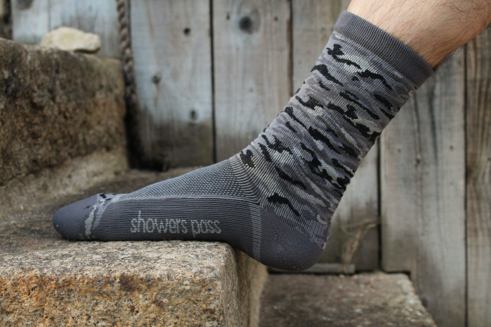 Details about   2019/20 Crosspoint Lightweight Waterproof Socks in Fatigue Green by Showers Pass 